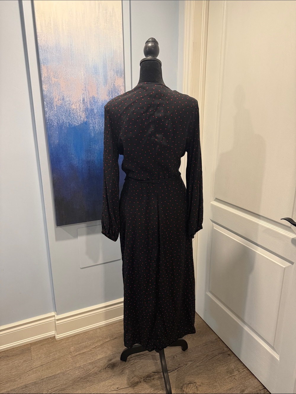 H&M Classic Black Wrap Midi Dress with Subtle heart Print - Picture 4 of 8